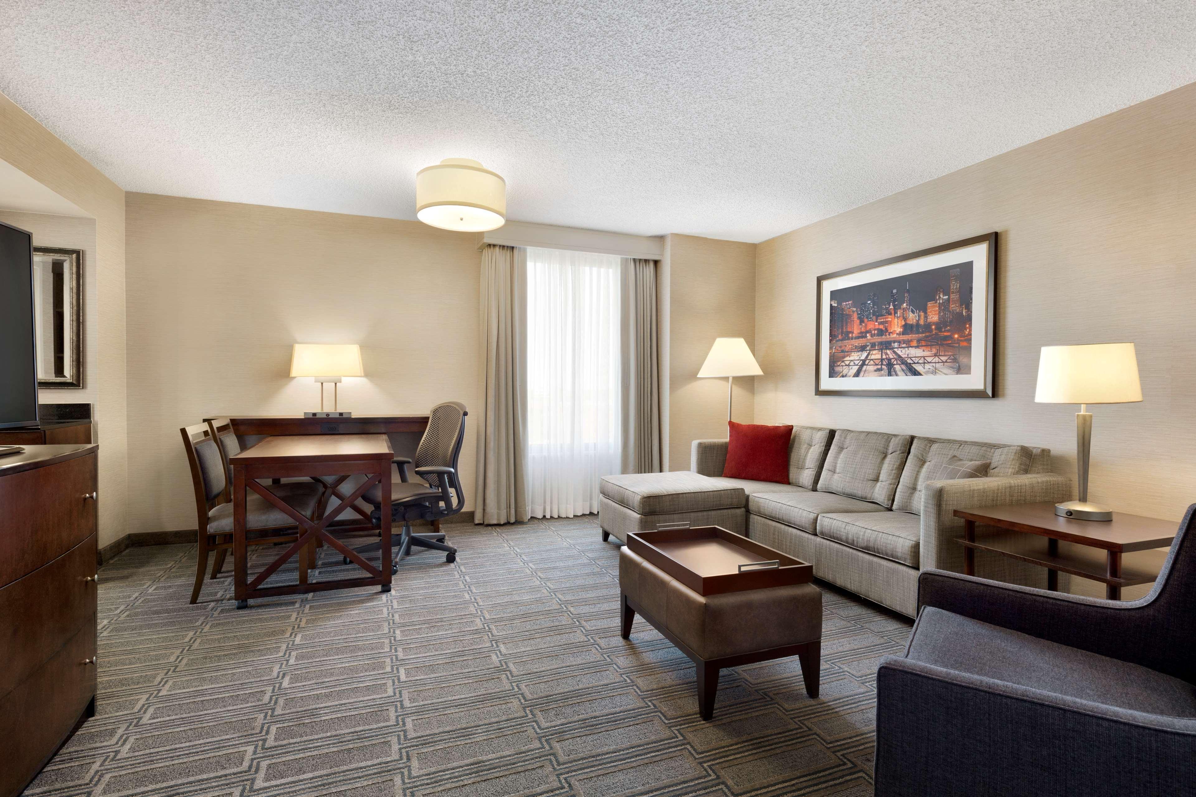 Embassy Suites By Hilton Chicago Lombard Kültér fotó