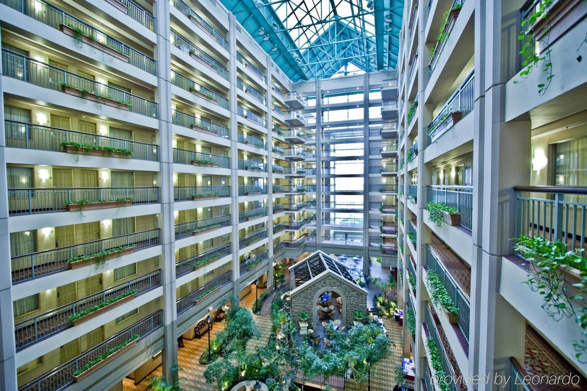 Embassy Suites By Hilton Chicago Lombard Beltér fotó